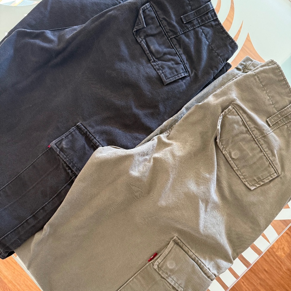Set of 2 LEVI'S XX CARGO STRAIGHT FIT MEN'S PANTS, 31w x 32 L. Two pairs!
